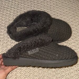 UGG Charcoal Knit Slippers size 7 women